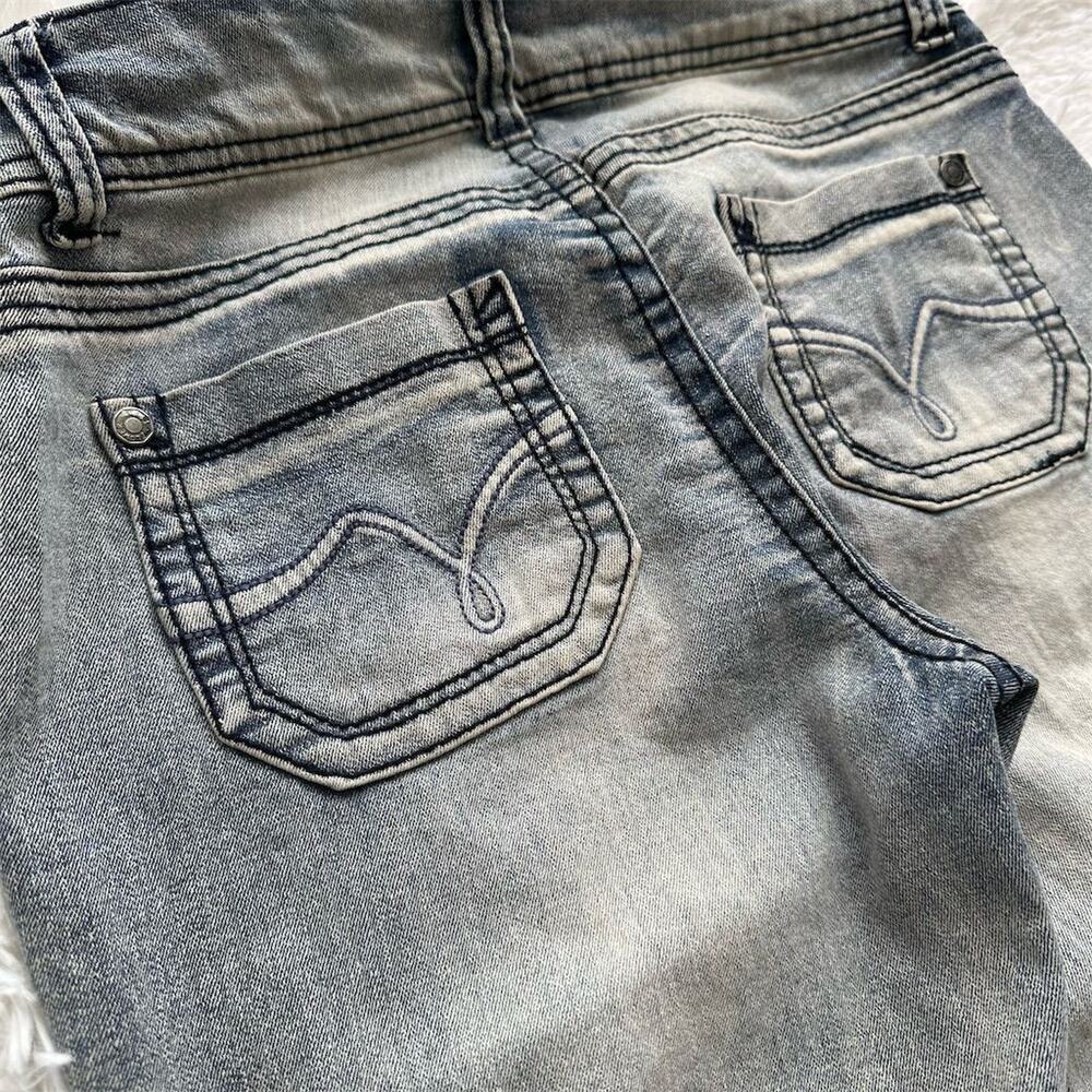 🌸3/$15🌸 WALLFLOWER Women's Bootcut Jeans Medium Wash Gray Denim Flared Size 28 - Picture 7 of 16